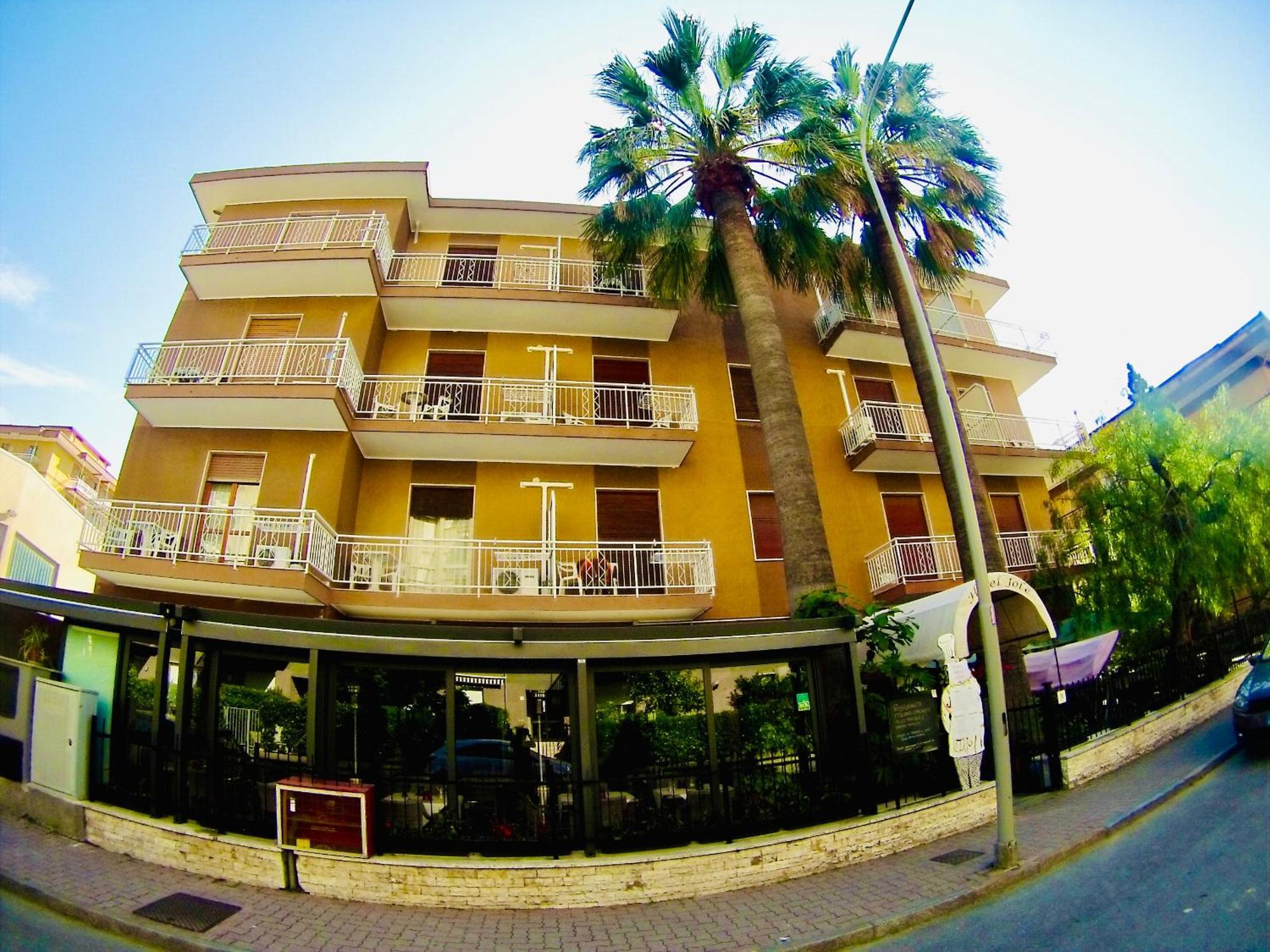 7 Hotel sul Mare in Riviera Ligure per Vacanze Perfette