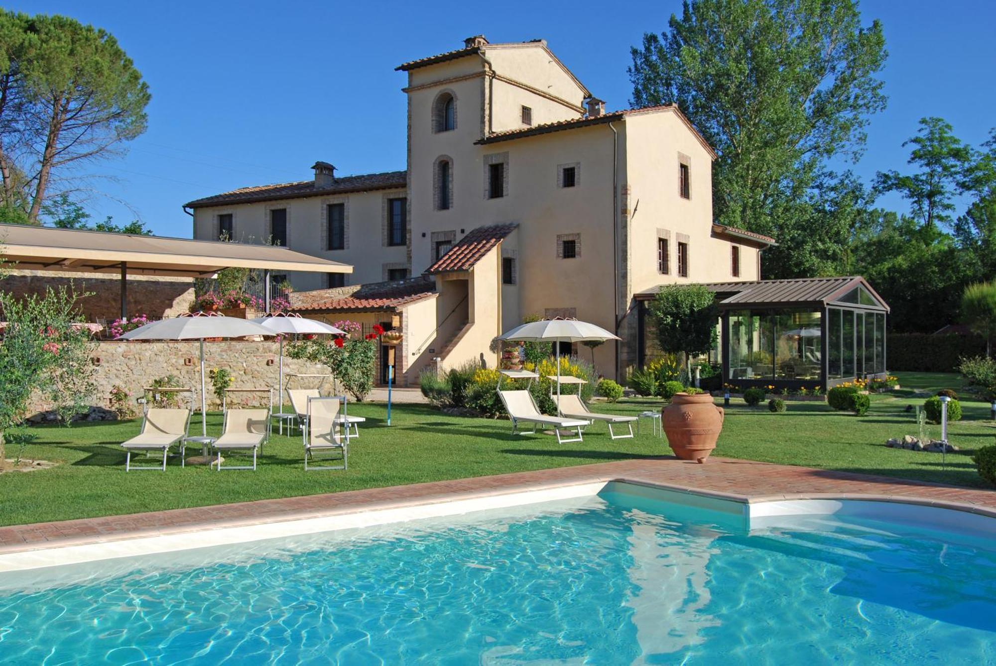Soggiornare nel Chianti: 5 Hotel per Famiglie a Confronto