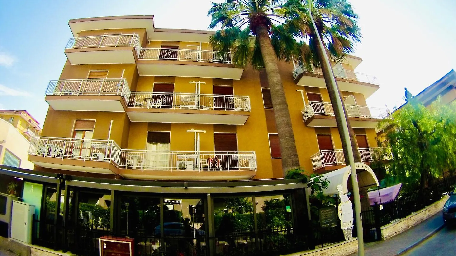 7 Hotel sul Mare in Riviera Ligure per Vacanze Perfette