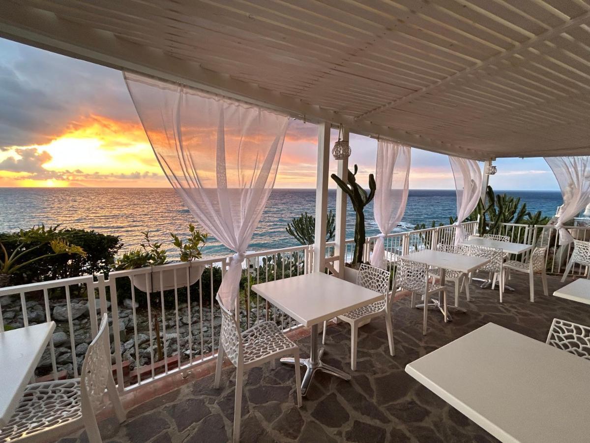 Soggiornare in Italia: 15 Hotel sul Mare a Confronto